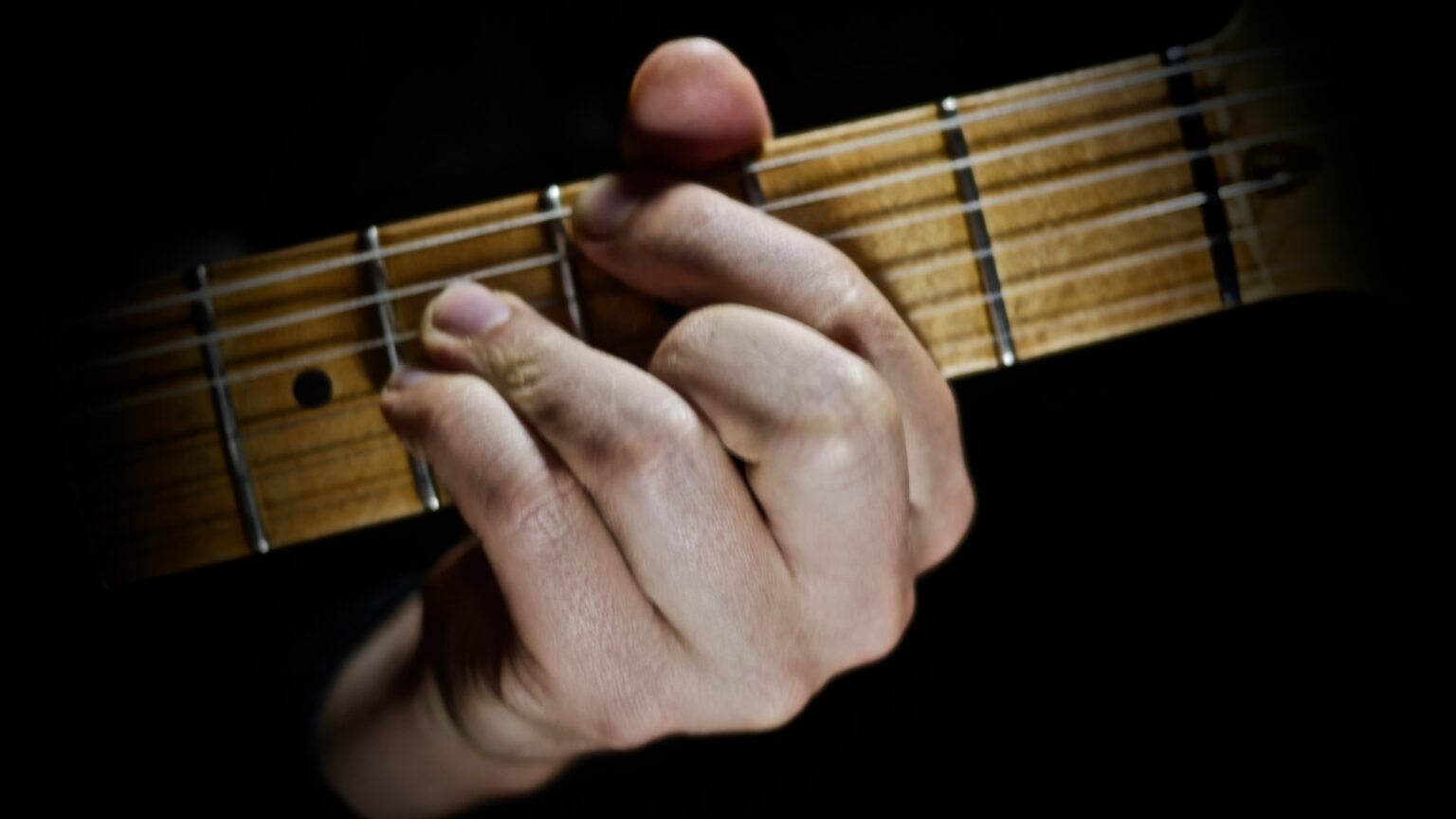 The Gmaj7 Guitar Chord - 11 Ways To Play It